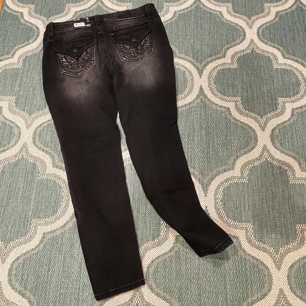 NWT Miss Me Black Slim Fit Mid Rise Ankle Skinny Jeans Sz 33